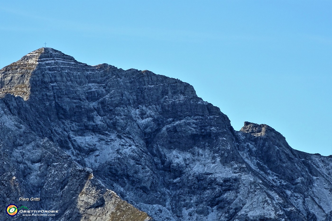 18 Zoom sul Monte Pegherolo (2369 m).JPG